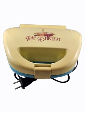 Nostalgia Electrics Pie-200 Non-stick 2-Pie Electric Mini Pie Bakery